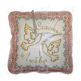 ПОДУШКА "ГОЛУБИ И ЦВЕТОЧКИ"